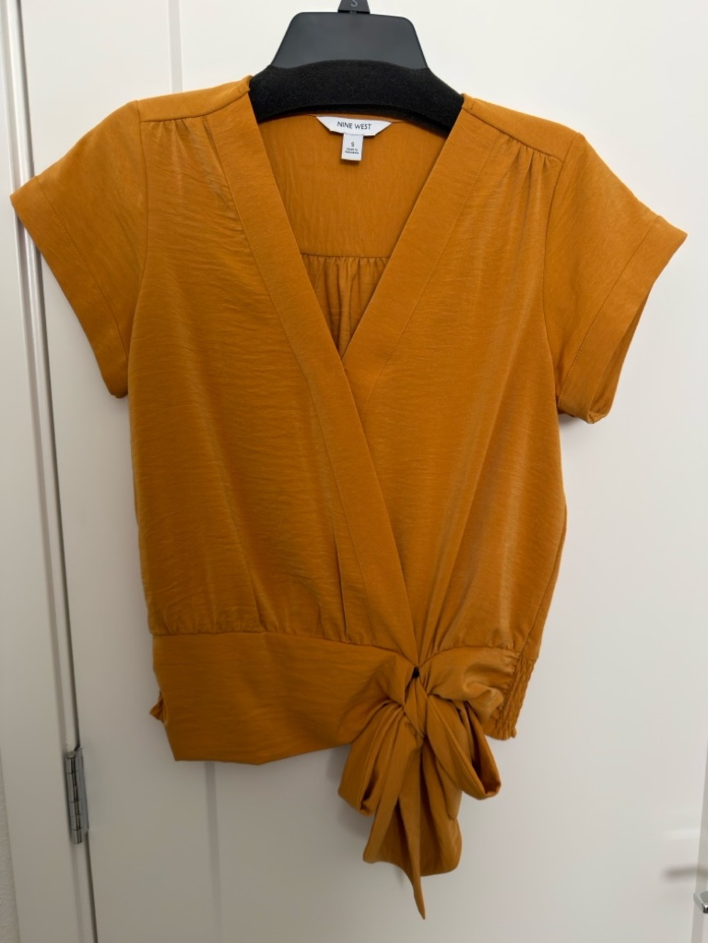 Nine West Mustard Wrap Tie Short Sleeve Blouse - size small